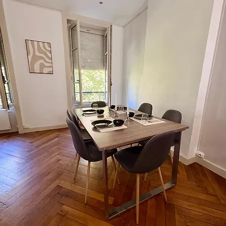 Apartment Le Brottaux *